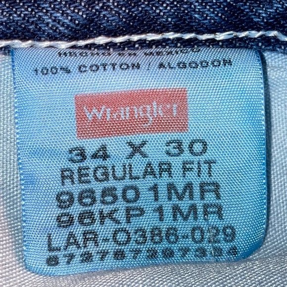 Wrangler Regular Fit Jeans Modified Length Jeans - 34" Waist, 23" Inseam - Picture 4 of 5